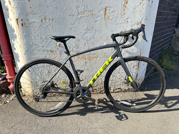 Trek Domane AL 3 Road Bike, Shimano Sora Groupset, Size 54cm (MPSS02637419) (VAT ONLY PAYABLE ON BUYERS PREMIUM)