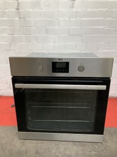 AEG BUILT IN STAINLESS STEEL SINGLE OVEN RRP £260