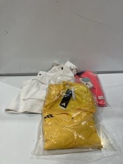 QTY OF ASSORTED CLOTHING TO INCLUDE ADIDAS TRACK TOP YELLOW 2XL AND PEPE JEANS FRANKIE DENIM JACKET WHITE LARGE