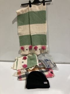 BOX OF ASSORTED ITEMS TO INCLUDE JOHN LEWIS BEAR SCARF RRP £70