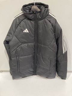 BOX OF ASSORTED ITEMS TO INCLUDE ADIDAS TRACK TOP SIZE L RRP £150