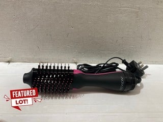 2 X REVLON ONE-STEP VOLUMIZER SALON BLOW-DRY TOTAL RRP £100