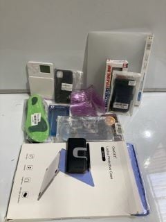 QTY OF ASSORTED ITEMS TO INCLUDE LAPTOP PROTECTION CASE