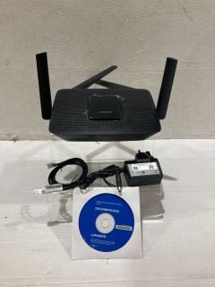 1 X LINKSYS TRI-BAND MESH WIFI 5 ROUTER