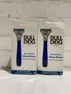 QTY OF BULLDOG SKINCARE SENSITIVE GLASS RAZOR