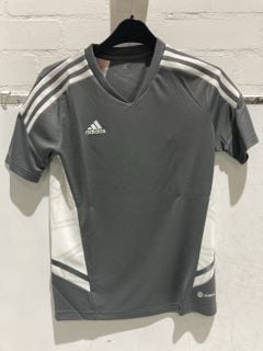 QTY OF CLOTHING INCLUDING ADIDAS JERSEY 11-12 YR GREY