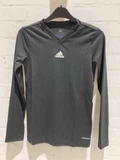 QTY OF CLOTHING INCLUDING ADIDAS TEAM BASE TEE BLACK 11-12YR