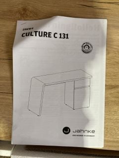 1 X CULTURE C 131 CORE OAK WHITE DESK