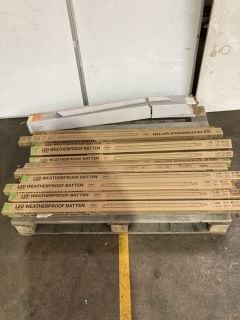 1 X PALLET OF LED WEATHERPROOF BATTEN TO INCLUDE LEDVANCE 2500LM 35W INDOOR LIGHT