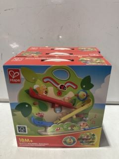 A QTY OF ASSORTED ITEMS TO INCLUDE 2X HAPE NUTTY SQUIRREL RAILWAY