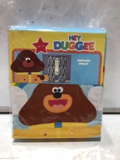 A QTY OF HEY DUGGEE KIDS CURTAINS