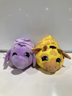 A QTY OF FLIPAZOO JAZZY GIRAFFE PLUSH