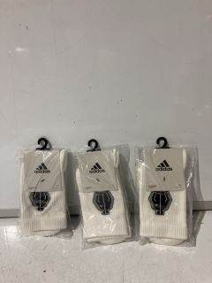 BOX OF ASSORTED  ITEMS TO INC ADIDAS TABELA 23 JERSEY SIZE M