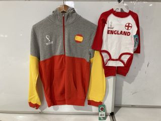 BOX OF ASSORTED ITEMS TO INC FIFA WORLD CUP 2022 WORLD CUP ENGLAND OUTFIT AGE 1 -2 YRS