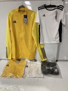 QTY OF ASSORTED ADIDAS CLOTHING ITEMS TO INCLUDE YELLOW SPORTS JACKET SIZE UK M