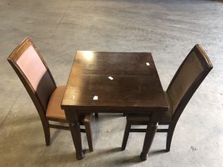 SQAURE VARNISHED WOOD TABLE TO INCLUDE 2 X LEATHER AND VELVET BROWN COLOURED PADDED DINING CHAIRS