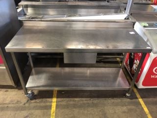 COMMERCIAL STAINLESS STEEL WHEELED WORK TABLE BOTTOM SHELF AND DRAW W/ UPSTAND AND 1/2 GASTRONORM PAN H95CMCM X W150CM X D60CM