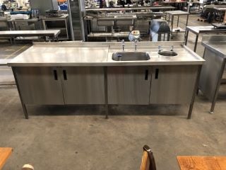 LARGE STAINLESS STEEL WORK SURFACE WITH 2 SINKS ATTACHED AND 4 DOOR CUPBOARD L240 X D80 X H90CM