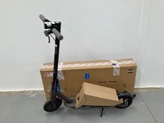 XIAOMI ELECTRIC SCOOTER (CHARGER MISSING AND DOES NOT TURN ON).