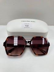 CALVIN KLEIN TORTOISESHELL SUNGLASSES MODEL J21629S - LOCATION 14A.