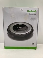 IROBOT ROOMBA E5154 WIFI, OPTIMAL ROBOT HOOVER FOR PETS, HIGH POWER SUCTION, 2 RUBBER BRUSHES, CARPETS AND FLOORS, DIRT DETECT, PERSONALISED SUGGESTIONS, COMPATIBLE WITH VOICE ASSISTANTS ( ERROR 11 )