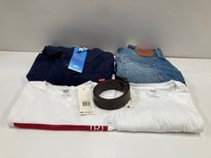 5 X LEVI'S GARMENTS VARIOUS SIZES AND MODELS INCLUDING BELT - LOCATION 23A.