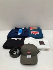 6 X LEVI'S GARMENTS VARIOUS SIZES AND MODELS INCLUDING GREEN CAP - LOCATION 23A.