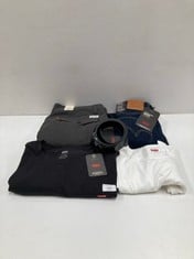 5 X LEVI'S GARMENTS VARIOUS SIZES AND MODELS INCLUDING BLACK BELT - LOCATION 31A.