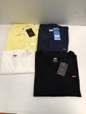 4 X LEVIS BRAND CLOTHING VARIOUS SIZES AND MODELS INCLUDING YELLOW POLO SHIRT SIZE M - LOCATION 39A .