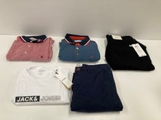 5 X JACK & JONES CLOTHING VARIOUS SIZES AND MODELS INCLUDING WHITE T-SHIRT SIZE M - LOCATION 13B.