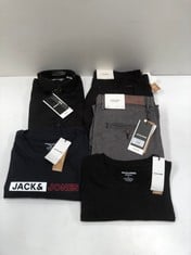 5 X JACK AND JONES CLOTHING VARIOUS MODELS AND SIZES INCLUDING BLACK SHIRT SIZE M - LOCATION 37B .