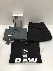 4 X RAW BRAND CLOTHING VARIOUS SIZES AND MODELS INCLUDING BLACK T-SHIRT SIZE XXL - LOCATION 42B.