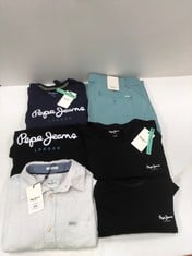 6 X PEPE JEANS BRAND CLOTHING VARIOUS MODELS AND SIZES INCLUDING BLACK T-SHIRT SIZE M - LOCATION 30B .