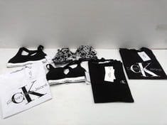 6 X CALVIN KLEIN BRAND CLOTHING VARIOUS MODELS AND SIZES INCLUDING BLACK T-SHIRT SIZE XXL- LOCATION 14B .