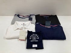 5 X TOMMY HILFIGER GARMENTS VARIOUS SIZES AND MODELS INCLUDING WHITE SHIRT SIZE 38 - LOCATION 15B.