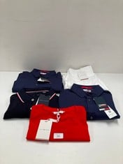 5 X TOMMY HILFIGER GARMENTS VARIOUS SIZES AND MODELS INCLUDING WHITE TROUSERS SIZE 36 - LOCATION 23B.