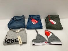 5 X DIESEL GARMENTS VARIOUS SIZES AND MODELS INCLUDING GREY T-SHIRT SIZE L - LOCATION 20B.