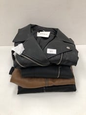 4 X LEATHER JACKETS VARIOUS SIZES, MODELS AND BRANDS INCLUDING BROWN JACKET SIZE M - LOCATION 17C.