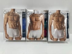 3 X PACKS OF CALVIN KLEIN BOXERS VARIOUS MODELS INCLUDING 3 PACK OF BOXERS SIZE L - LOCATION 34C.