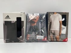 3 X PACKS OF VARIOUS STYLES AND SIZES INCLUDING PACK OF 2 REEBOK T-SHIRTS SIZE M - LOCATION 30C.