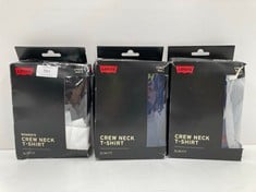 3 X PACKS LEVIS T-SHIRTS VARIOUS MODELS INCLUDING PACK 2 T-SHIRTS SIZE S - LOCATION 30C.