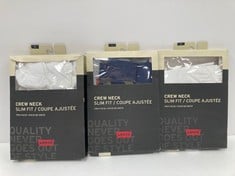 3 X PACKS LEVIS T-SHIRTS VARIOUS MODELS INCLUDING PACK 2 T-SHIRTS SIZE M - LOCATION 30C.