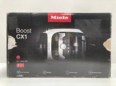 MIELE BOOST CX1 - POWERFUL, COMPACT AND AGILE BAGLESS AND CORDED CYLINDER HOOVER WITH VORTEX TECHNOLOGY AND AIRCLEAN HYGIENIC FILTER, WHITE AND RED( P.V.P TOTAL 329€) - LOCATION 42A.