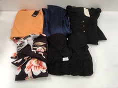 5 X DRESSES VARIOUS BRANDS AND SIZES INCLUDING ORANGE DRESS SIZE 5XL - LOCATION 7C.