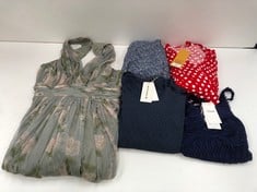 5 X DRESSES VARIOUS BRANDS AND SIZES INCLUDING BLUE TOM TAILOR DRESS SIZE 42 - LOCATION 11C.