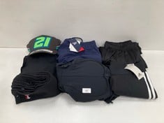 7 X SPORTSWEAR VARIOUS SIZES AND BRANDS INCLUDING CAP - LOCATION 27C.