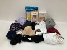 VARIETY OF UNDERWEAR VARIOUS BRANDS AND SIZES INCLUDING BIO COTTON SOCKS - LOCATION 40C.