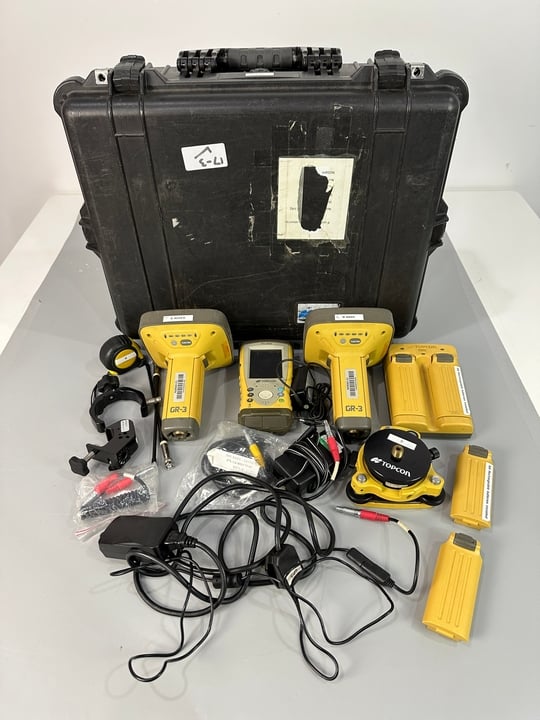 Topcon Gr-3 Base Rover  Fc-200,  With   Case And Accessories, Including Base  And Rover, Fc-200 Topcon Field Controller.  (VAT ONLY PAYABLE ON BUYERS PREMIUM)