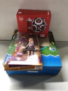 3 X ITEMS TO INC ARSENAL OFFICIAL SIGNATURE FOOTBALL GIFT SET