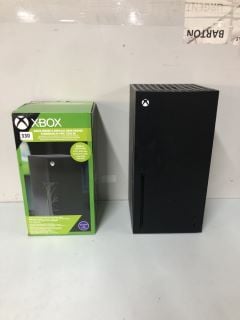 2 X XBOX SERIES X REPLICA DESK FRIDGE THERMOELECTRIC COOLER